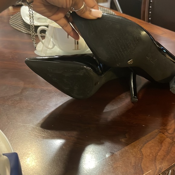 Black Jessica Simpson Heels Size 6M - Picture 5 of 5